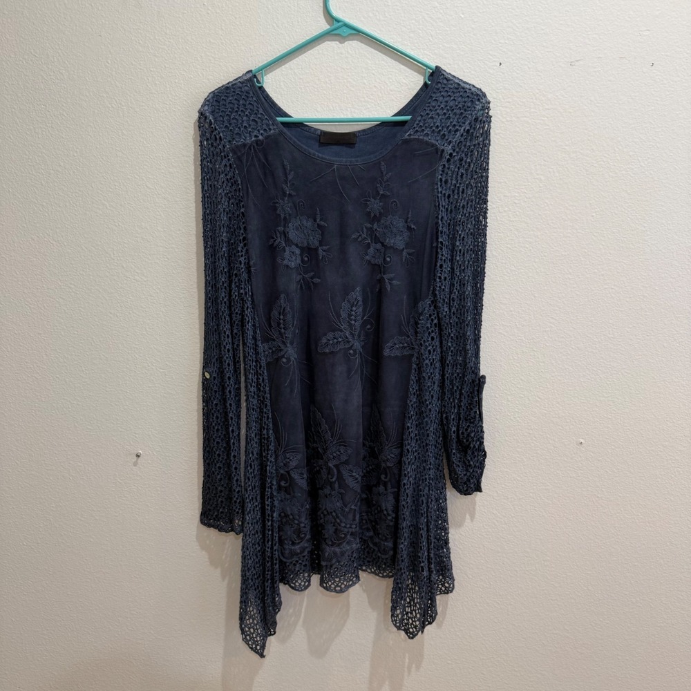 Seduzioni Italy Navy Blue Floral Embroidered Mesh Crochet Tunic Top Long Sleeve